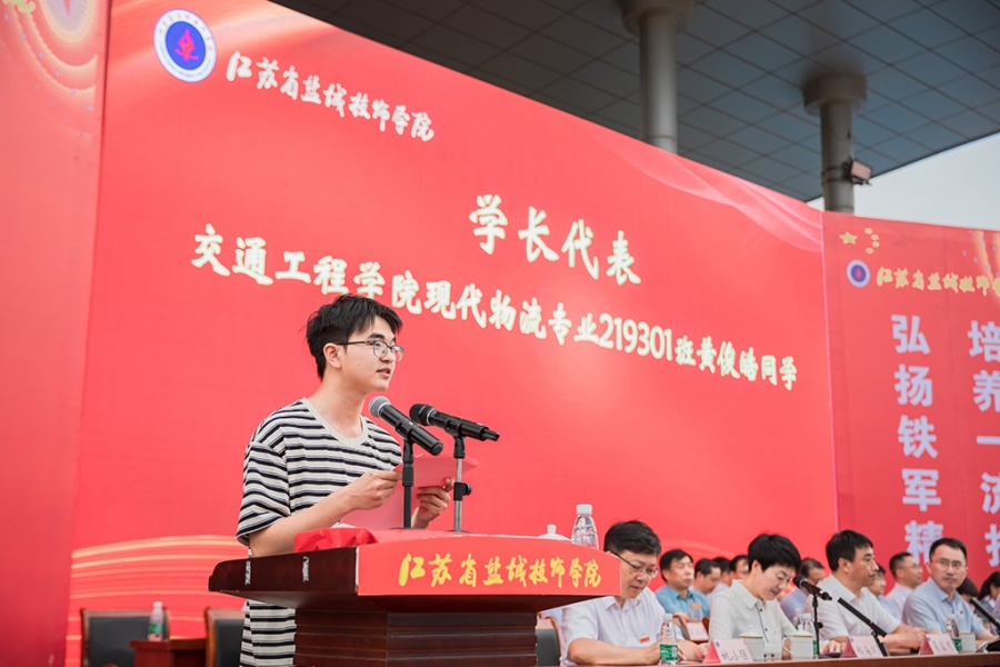 D03A5527.jpg